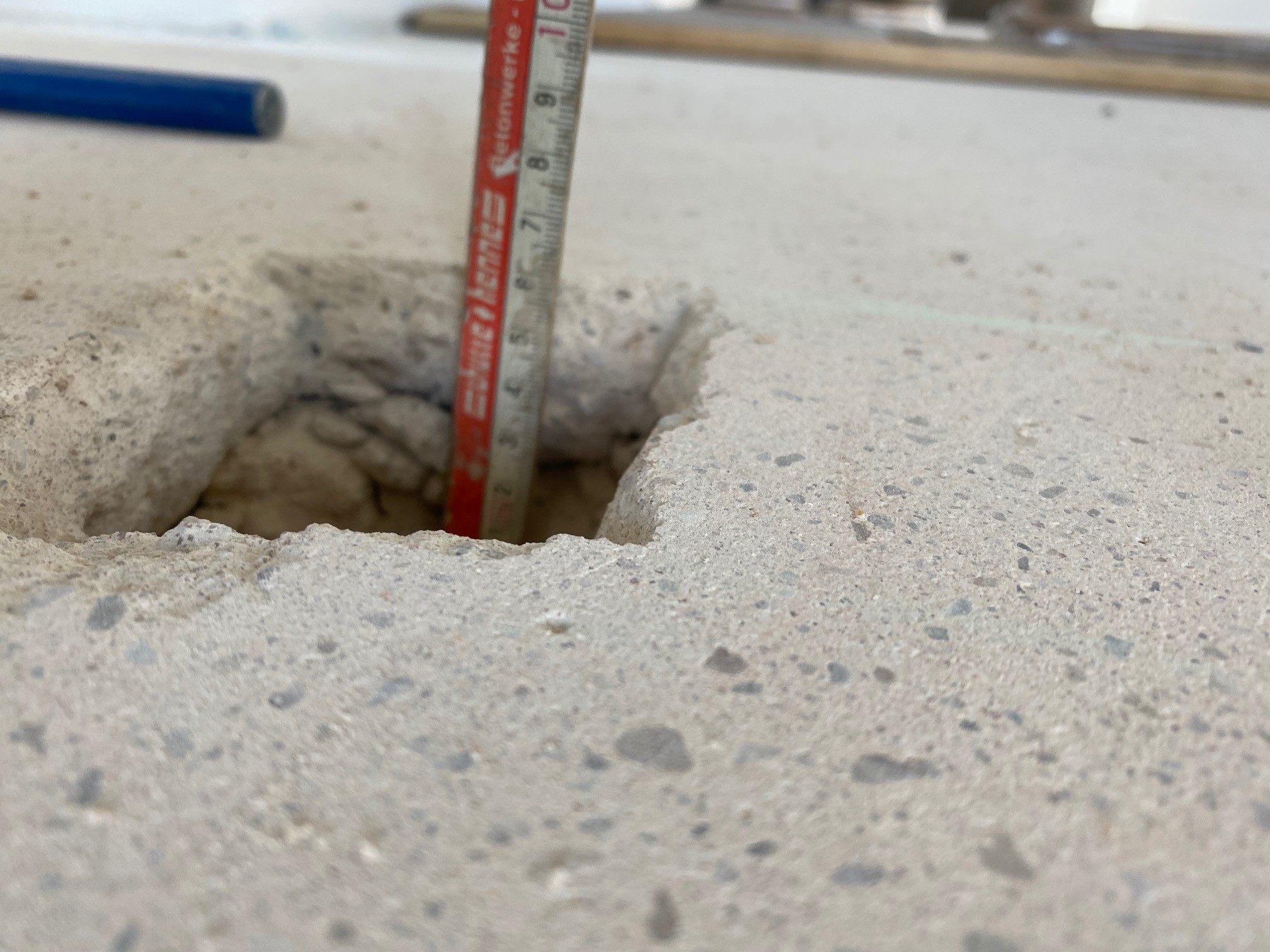 Baustoffprobe für die Materialuntersuchung im Labor